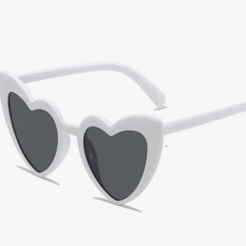 NWT, Bridal Party Heart Shaped Sunglasses
